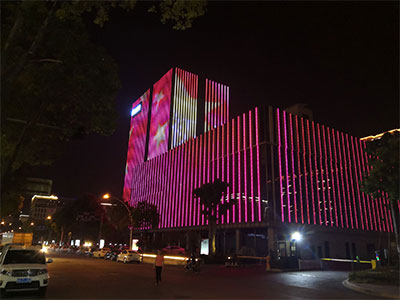 Diseño de iluminación paisajística LED en la Plaza bangjie de Yiwu