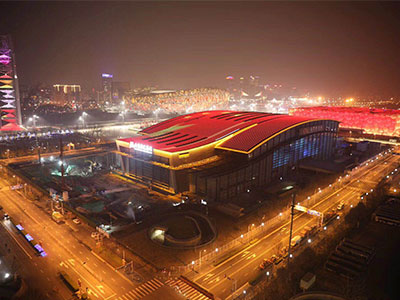 Iluminación nocturna del estadio nacional interior